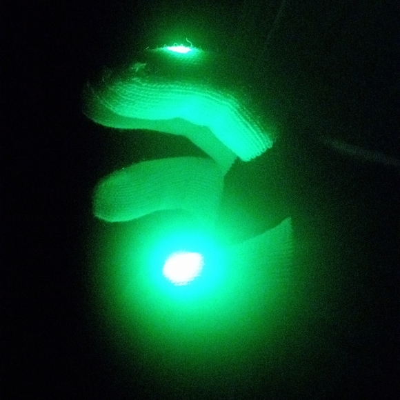 Color Changing LED Gloves - Picture 10 of 15